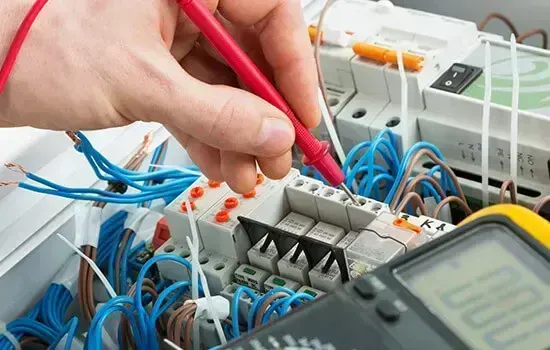 Professional electrician in Surbiton
